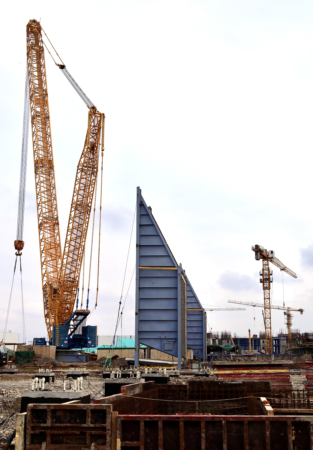 Установлены стеновые панели корпуса котла-утилизатора