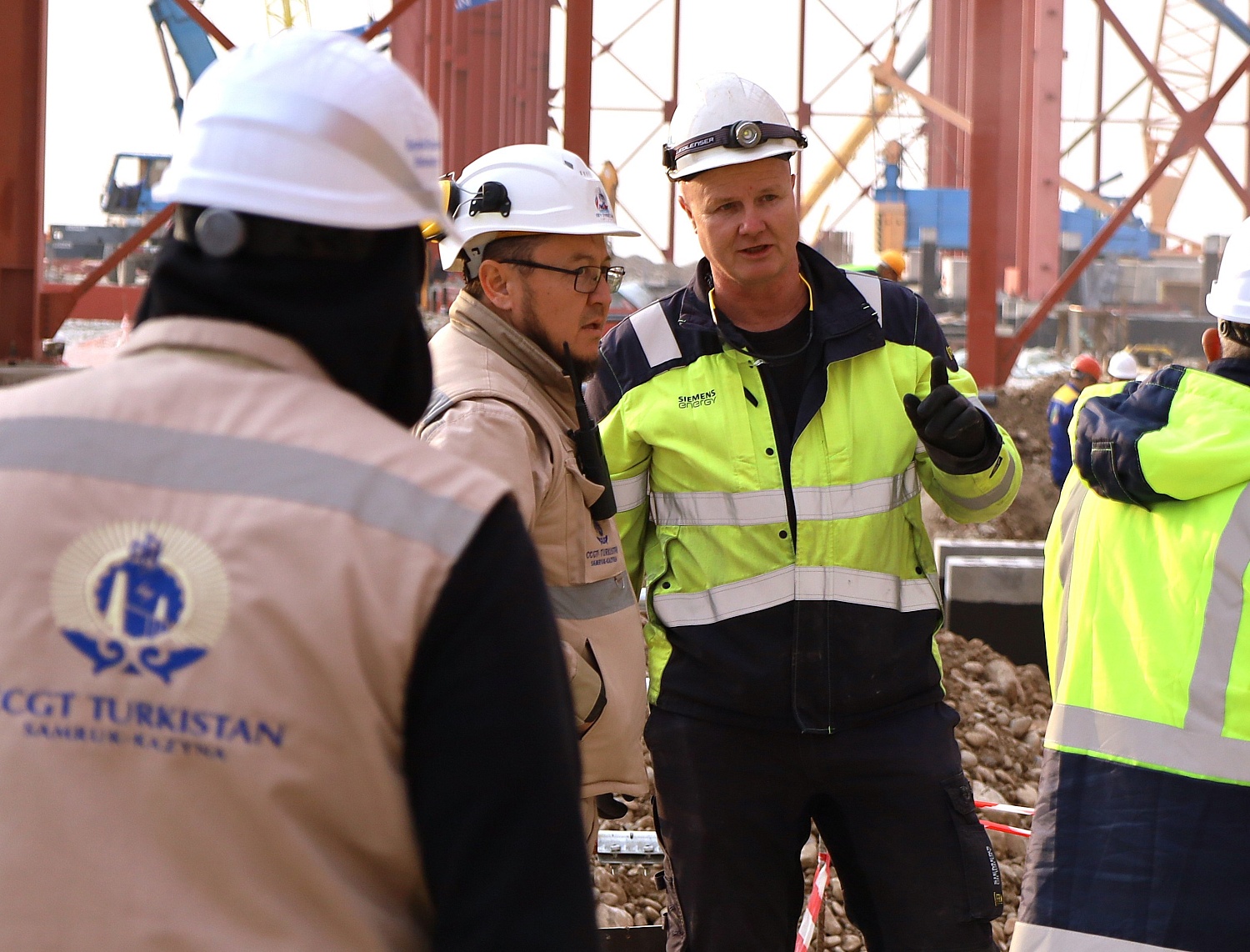 Siemens Energy газ турбинасының генераторы орнатылды