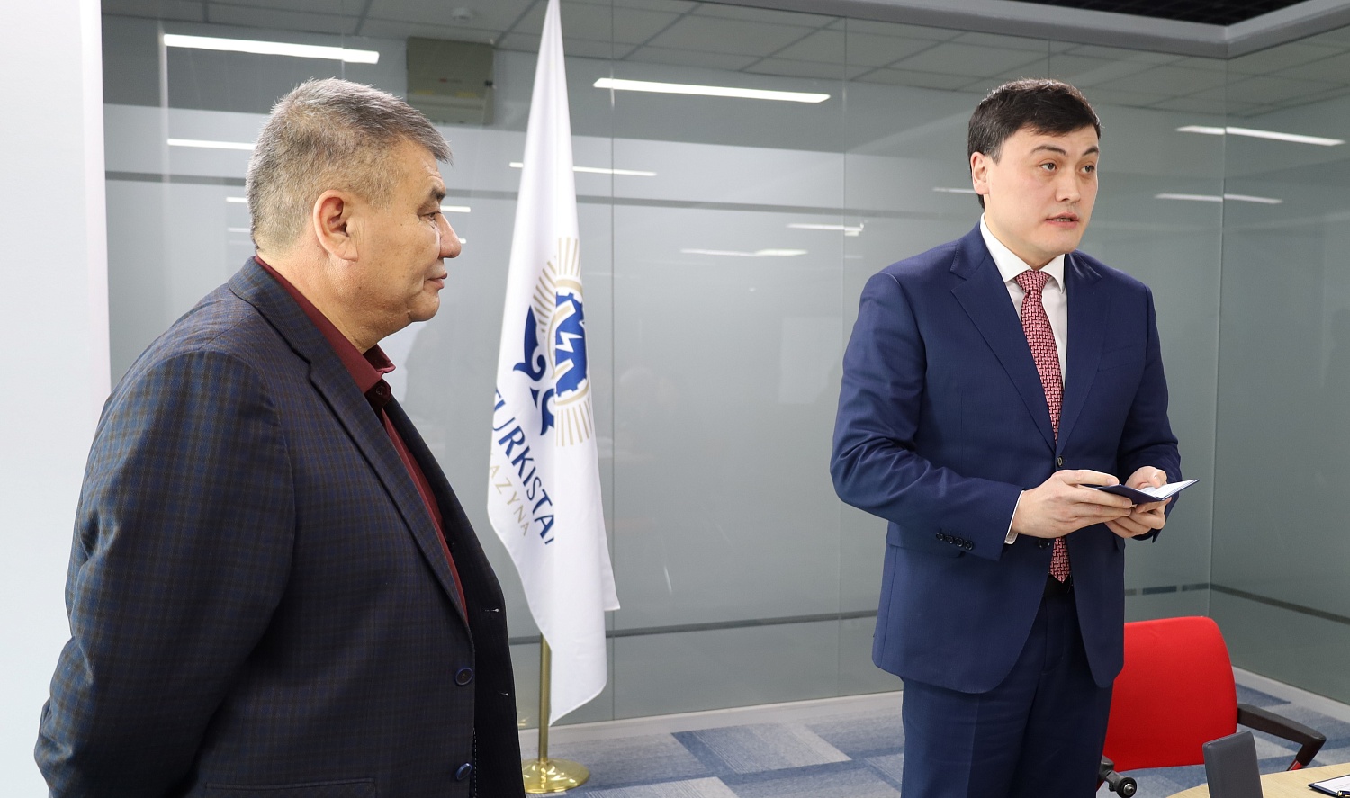 Сотрудник ТОО «ПГУ Туркестан» удостоен государственной награды ко Дню энергетика 